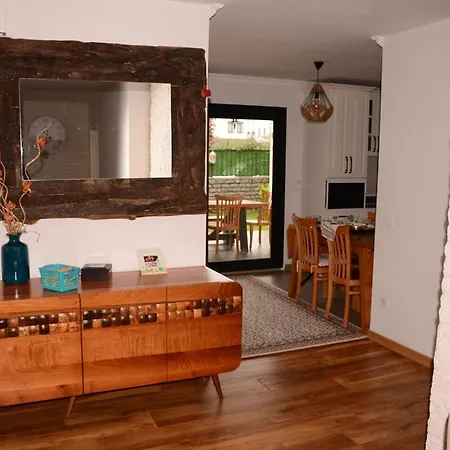 Bodrum-bitez Arasinda, Huzurlu Bir Aile Evi