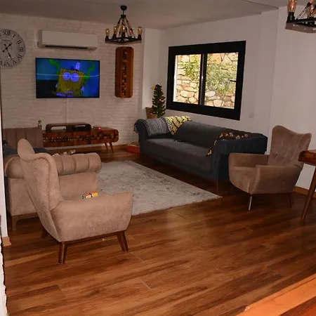 Bodrum-bitez Arasinda, Huzurlu Bir Aile Evi * بودروم