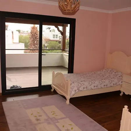 Villa Bodrum-bitez Arasinda, Huzurlu Bir Aile Evi