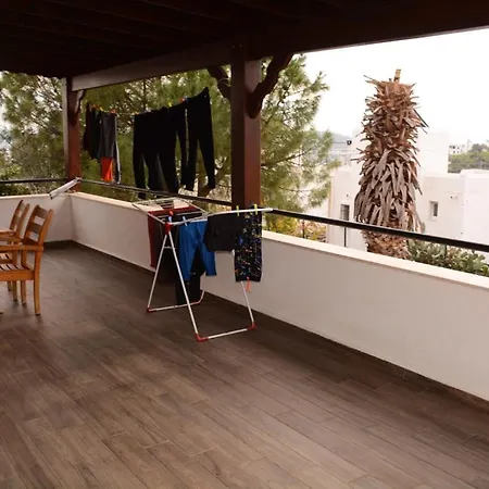 Bodrum-bitez Arasinda, Huzurlu Bir Aile Evi Villa *