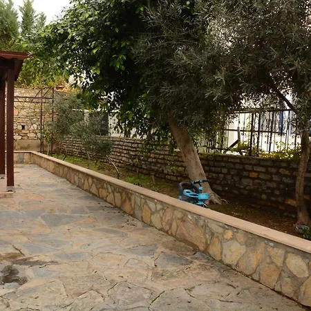 Bodrum-bitez Arasinda, Huzurlu Bir Aile Evi Villa